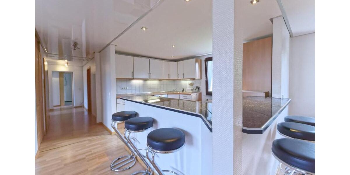 Dachgeschoßwohnung Oberhausen Biefang - 4 Zimmer, 96 m&sup2;, 227.000&euro; | Angebot:26940519