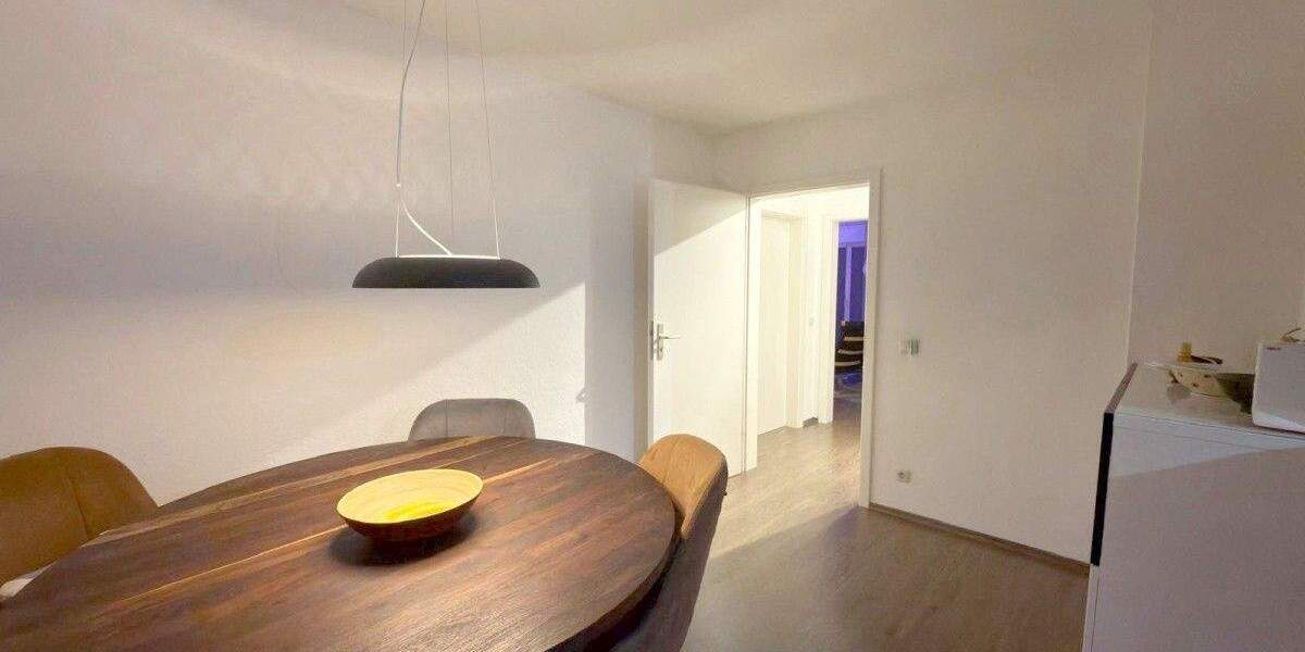 Etagenwohnung Oberhausen Altstadt-Mitte - 3 Zimmer, 113 m&sup2;, 945&euro; | Angebot:25250361
