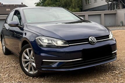 VW Golf 129.000 km 9.499 &euro; Wuppertal 42329