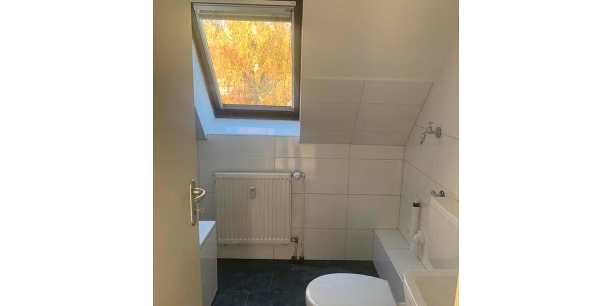 Dachgeschoßwohnung Herne Wanne - 2 Zimmer, 65 m&sup2;, 399&euro; | Angebot:25784507