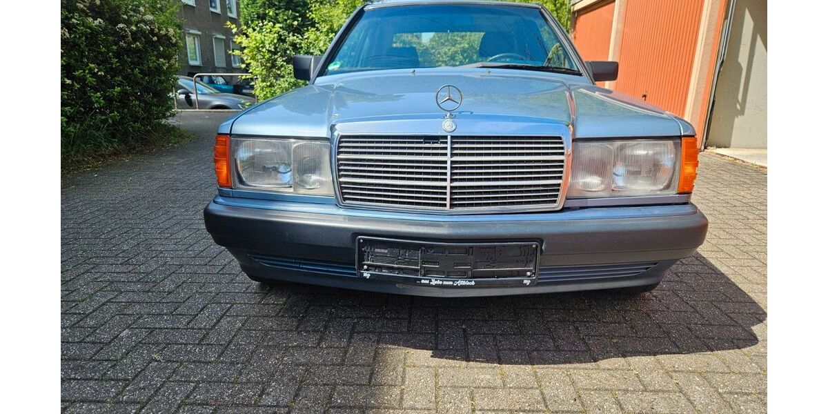 Mercedes-Benz 190 190.138 km 6.450 &euro; Bottrop 46238