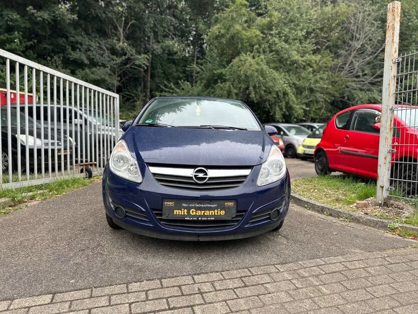 Opel Corsa 122.522 km 2.499 € Essen 45145