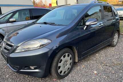 Honda FR-V