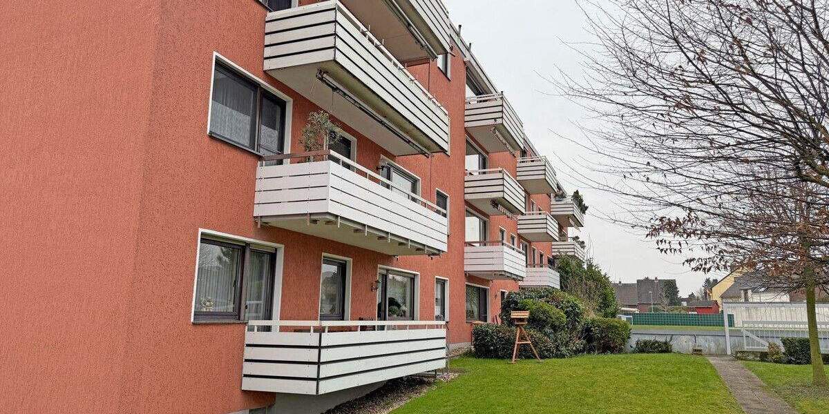 Etagenwohnung Duisburg Hochheide - 2 Zimmer, 71 m&sup2;, 129.000&euro; | Angebot:25684453