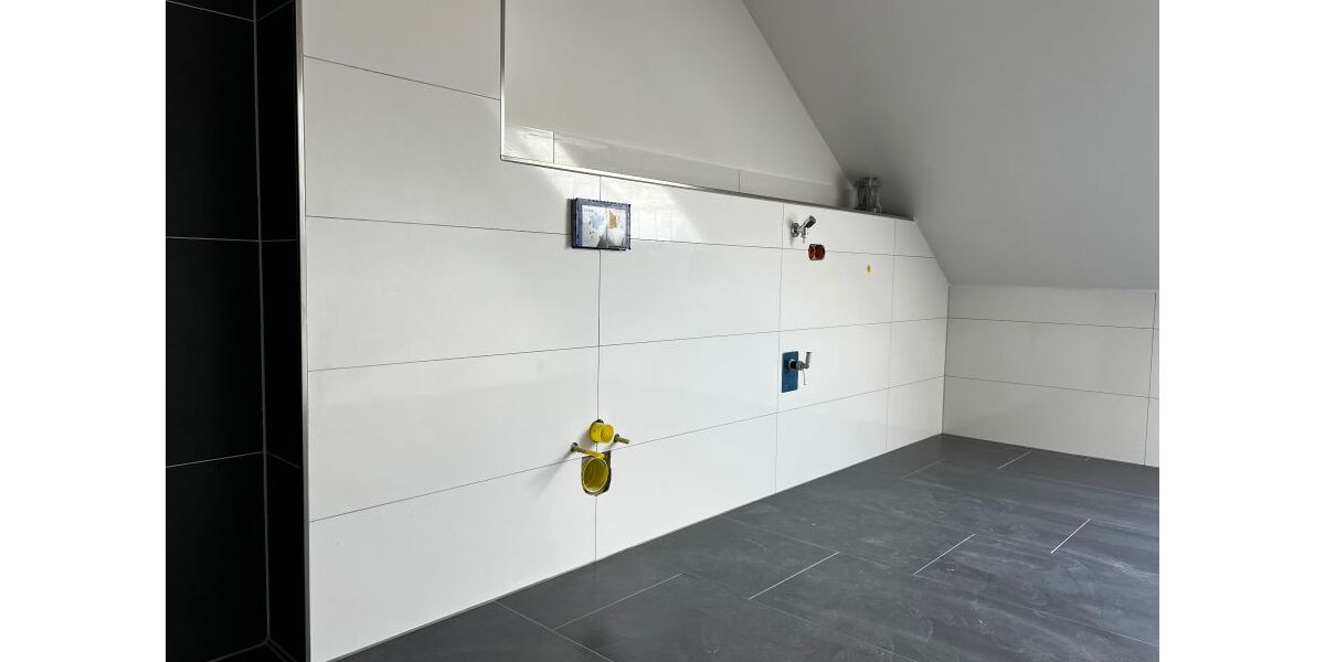 Provisionsfrei* Einfamilienhaus mit PV+Speicher 10,4 KW+Garage 140m zum Rheinufer Energiebedarf 22,4 kWhm2a - Einfamilienhaus Duisburg Essenberg | Angebot:26401091