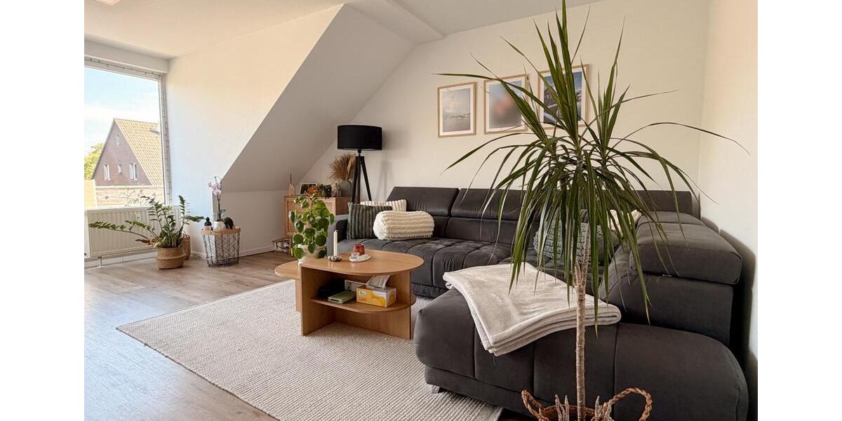 Dachgeschoßwohnung Duisburg Huckingen - 3 Zimmer, 70 m&sup2;, 200.000&euro; | Angebot:27425714