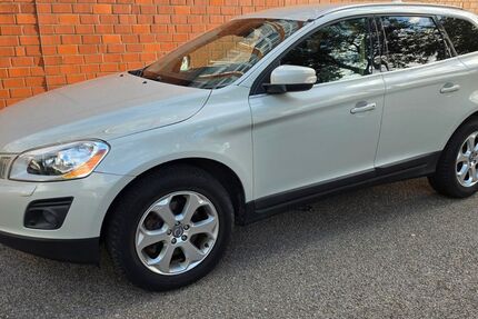 Volvo XC60 213.000 km 6.200 &euro; Essen 45145