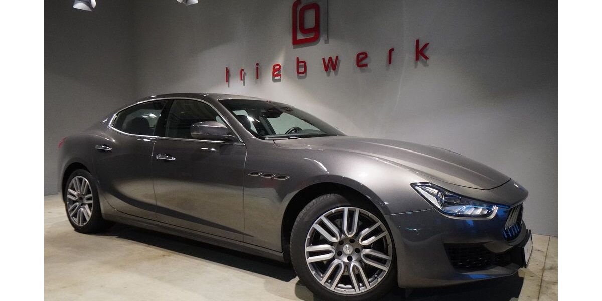 Maserati Ghibli 54.000 km 39.941 &euro; Duisburg 47228