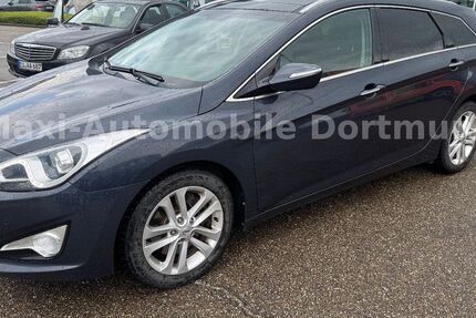 Hyundai i40 199.000 km 4.440 &euro; dortmund 44369