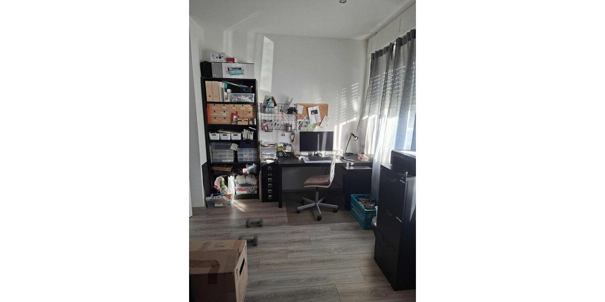 Haus im Haus - Sanierte 4,5 Zimmer Wohnung mit EFH Flair 4.5 zimmer