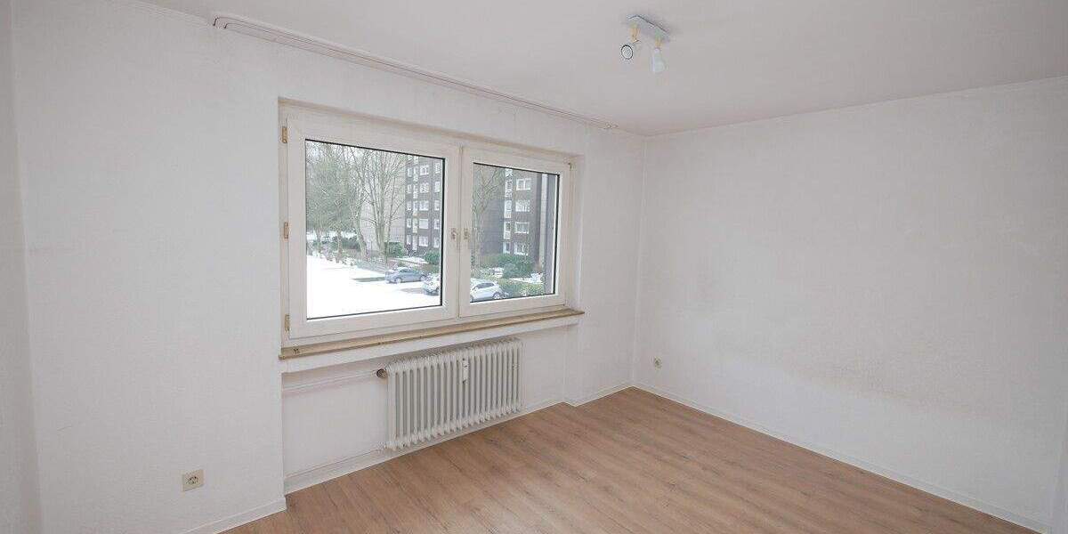 Wohnberechtigungsschein erforderlich! Gepflegte 3,5 Raum Etagenwohnung mit Balkon und Aufzug in Buer 3 zimmer