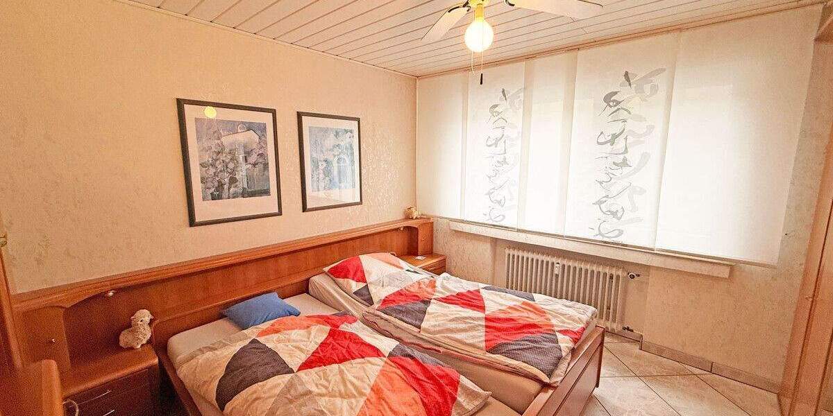 Etagenwohnung Dinslaken Innenstadt - 3 Zimmer, 75 m&sup2;, 209.000&euro; | Angebot:24504279