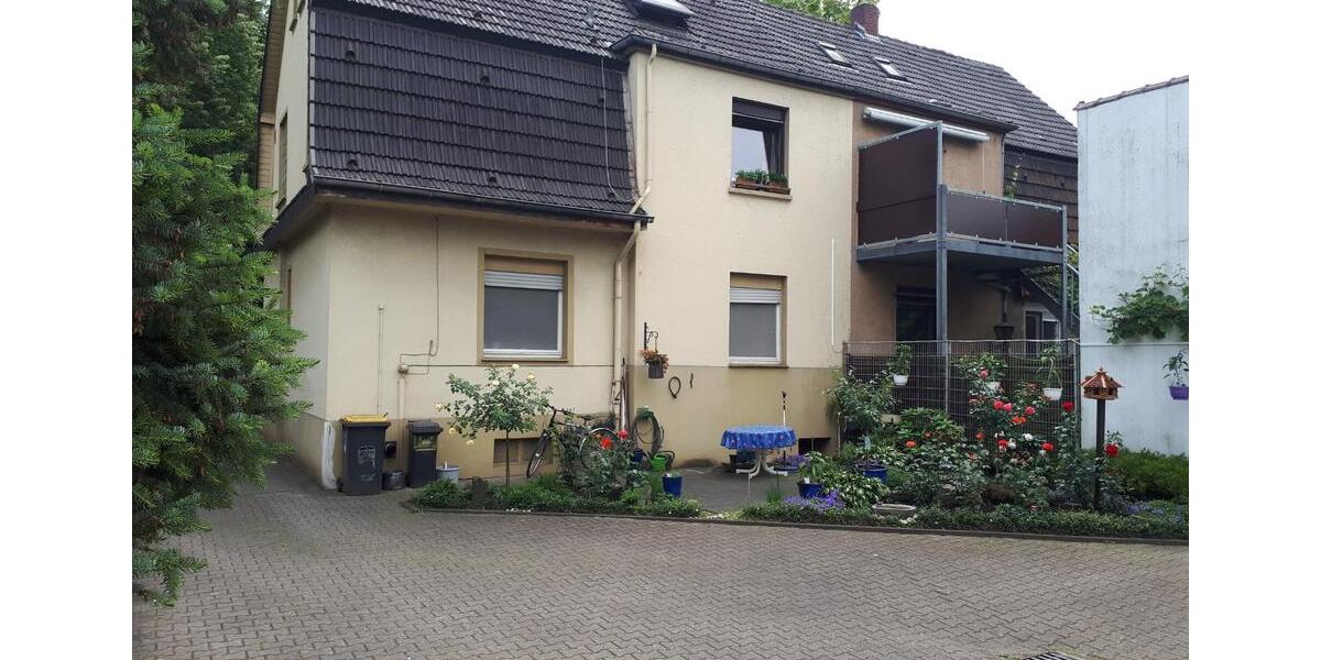 Freistehendes Doppelhaus 8 zimmer