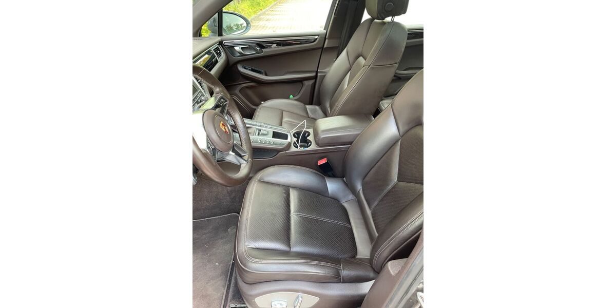 Porsche Macan 89.000 km 34.900 &euro; Bochum 44791