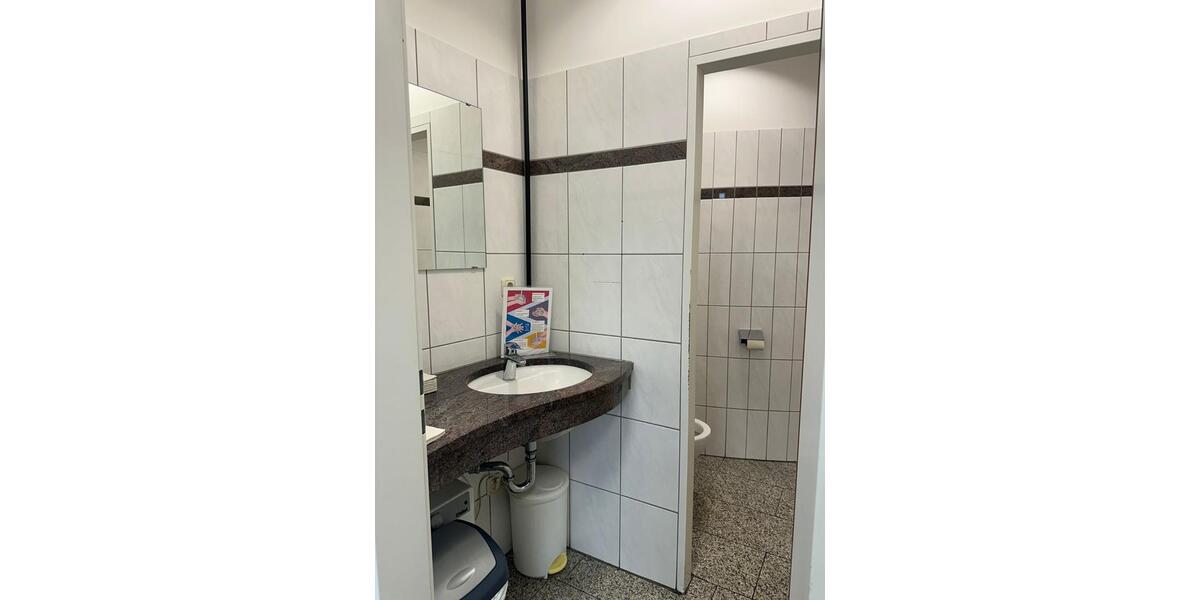 Zwei moderne Büroräume Praxen am Vinckekanal zimmer