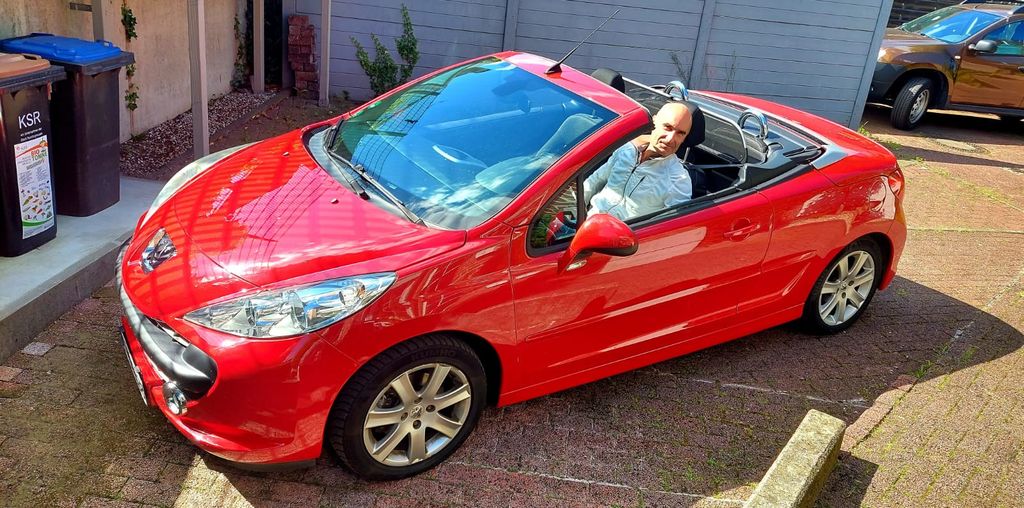 Peugeot 207 125.000 km 2.800 &euro; Bochum 44787