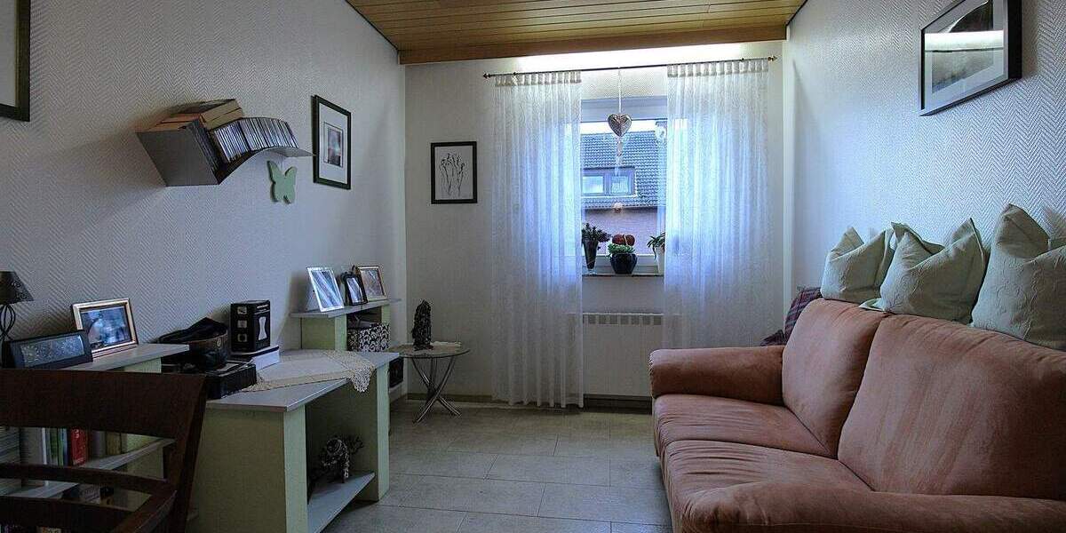 Reihenmittelhaus Gladbeck Zweckel - 6 Zimmer, 150 m&sup2;, 385.000&euro; | Angebot:24786403