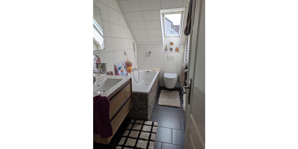 Dachgeschoßwohnung Herne Sodingen - 4.5 Zimmer, 142 m&sup2;, 349.000&euro; | Angebot:26186586