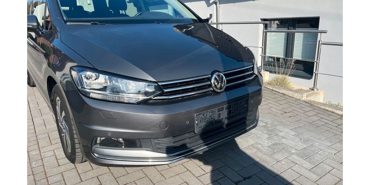 VW Touran 87.600 km 16.990 &euro; Dortmund 44265