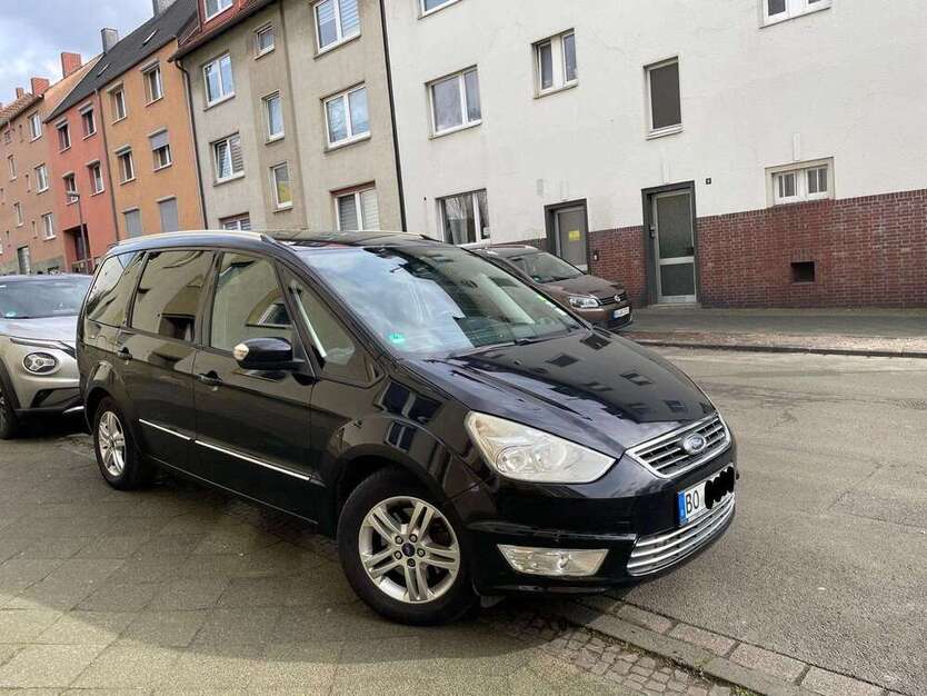 Ford Galaxy 280.000 km 6.400 € Bochum 44809