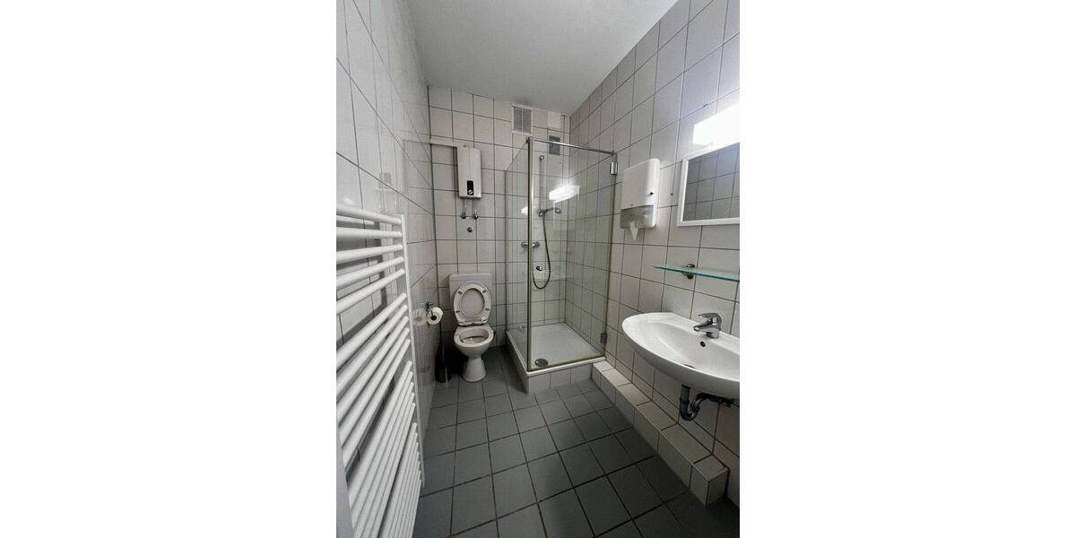 Etagenwohnung Oberhausen Altstadt-Süd - 2 Zimmer, 88 m&sup2;, 500&euro; | Angebot:26902806
