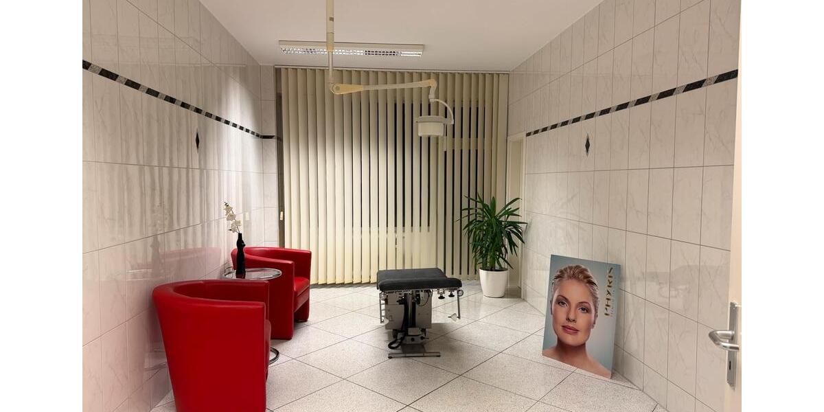 Behandlungsraum Kosmetiksalon Massagezimmer zimmer