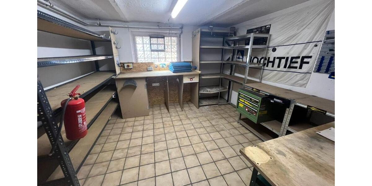 Einfamilienhaus Duisburg Mittelmeiderich - 3.5 Zimmer, 192 m&sup2;, 350.000&euro; | Angebot:26913510