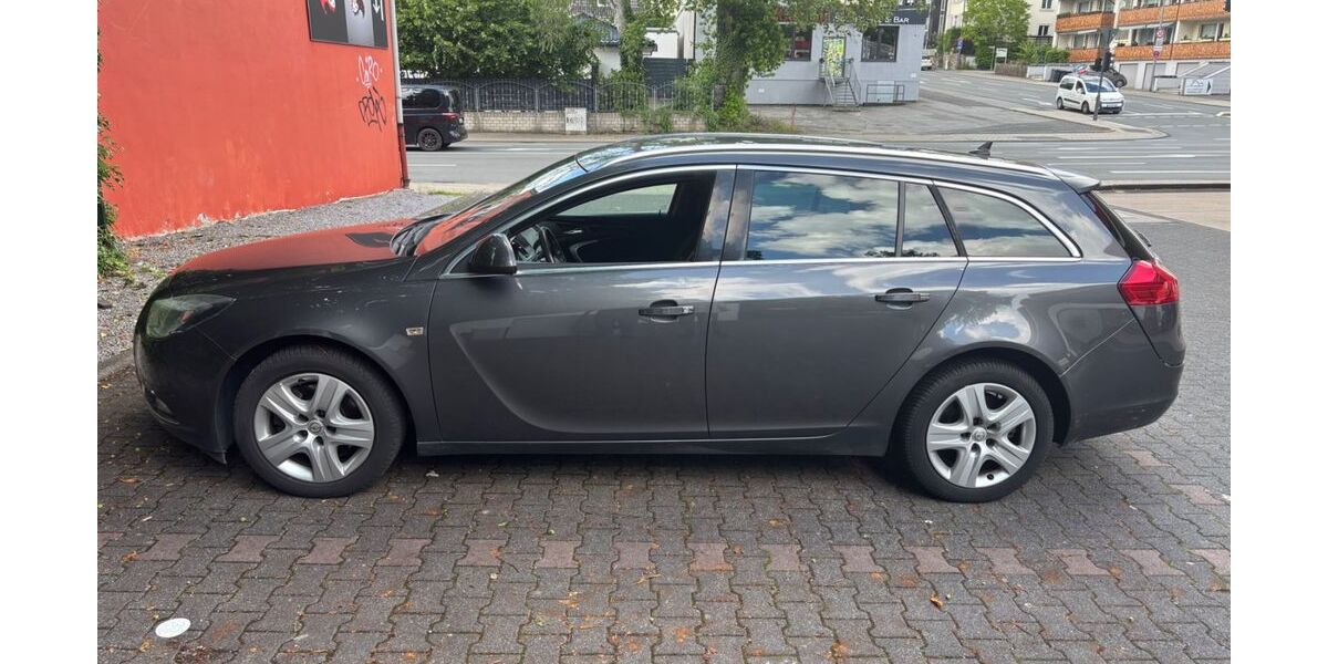 Opel Insignia 209.000 km 3.300 &euro; Wuppertal 42111