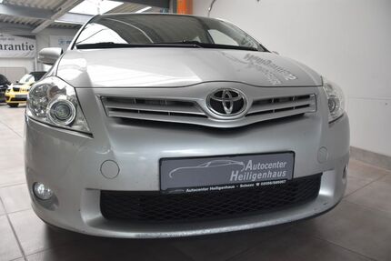 Toyota Auris 296.811 km 2.780 &euro; Heiligenhaus 42579