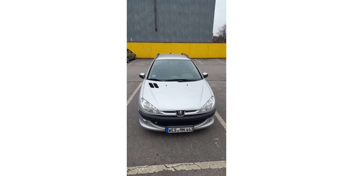 Peugeot 206 165.000 km 1.990 &euro; Duisburg 47137