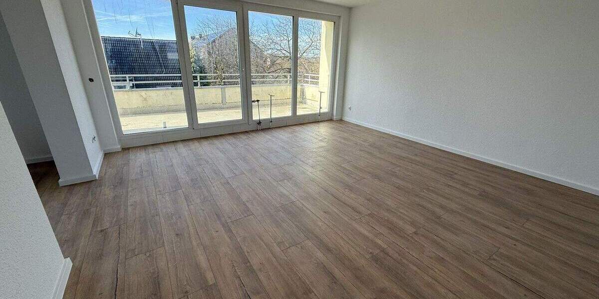 3-Zimmer-Wohnung (106 m²) - Erstbezug nach Kernsanierung, XXL-Dachterrasse, Aufzug 3 zimmer