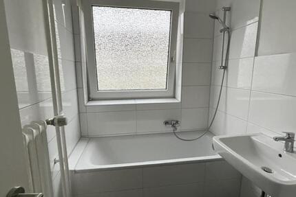 3-Zimmer-Wohnung im 1.OG mit Balkon! 3.5 zimmer