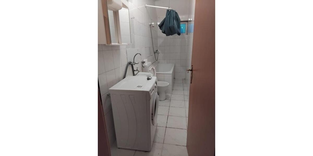 Dachgeschoßwohnung Bochum Bochum-Mitte - 4 Zimmer, 57 m&sup2;, 650&euro; | Angebot:25589839