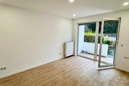 Wünsche werden wahr! 2 Zimmer Erdgeschoss Wohnung frisch saniert mit Balkon, Garten, Maxi Dusche und vieles mehr 2 zimmer