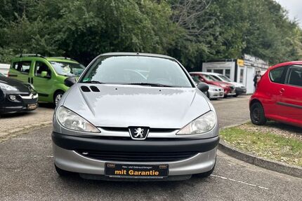 Peugeot 206 52.023 km 1.999 € Essen 45145