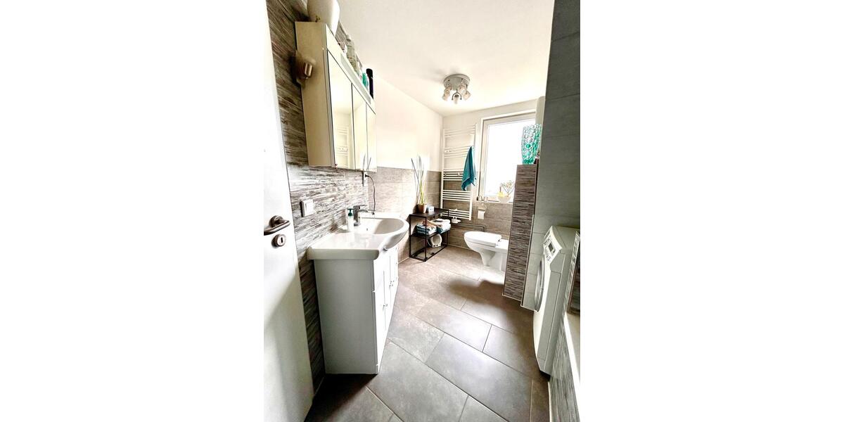 Etagenwohnung Wuppertal Gemarkung Langerfeld - 3 Zimmer, 90 m&sup2;, 195.000&euro; | Angebot:26613096