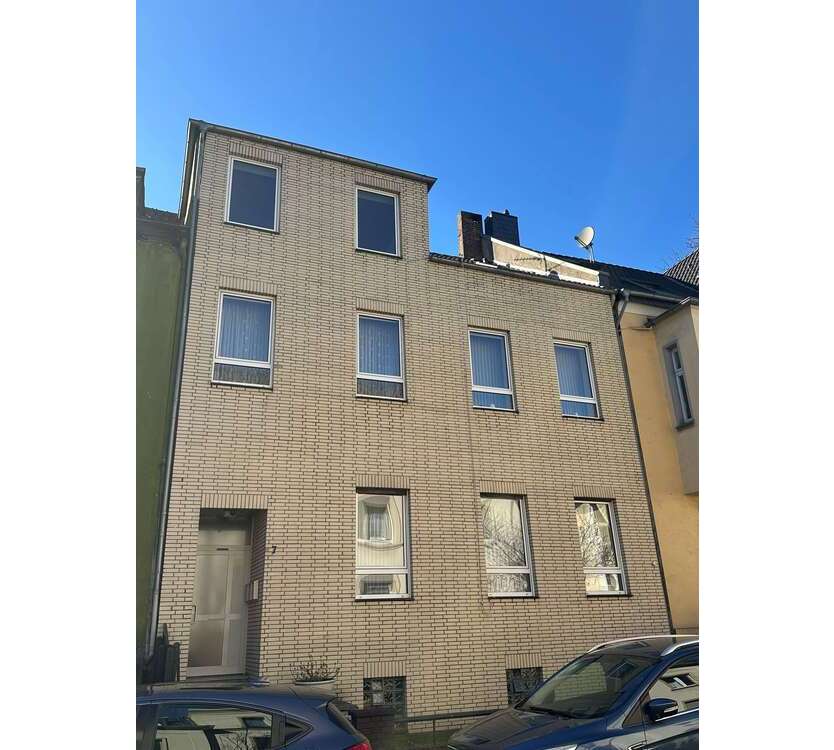 Haus zum Kaufen in Duisburg 350.000 € 255 m²