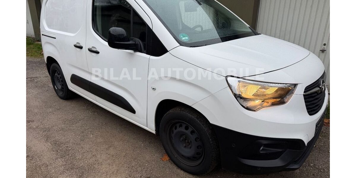Opel Combo 81.388 km 9.900 € Gelsenkirchen 45889
