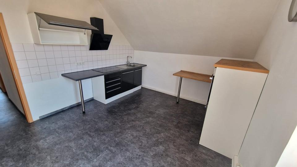 Dachgeschoßwohnung Recklinghausen Grullbad - 4 Zimmer, 100 m&sup2;, 850&euro; | Angebot:26312932