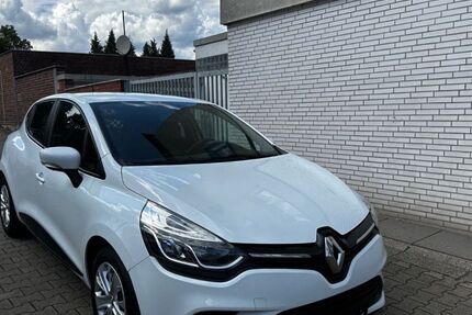 Renault Clio 252.000 km 3.500 &euro; Essen 45143