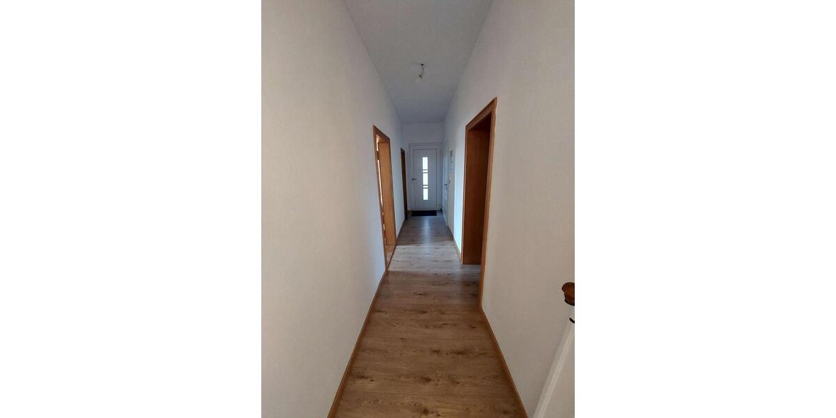 3 Zimmer Erdgeschosswohnung 1 zimmer