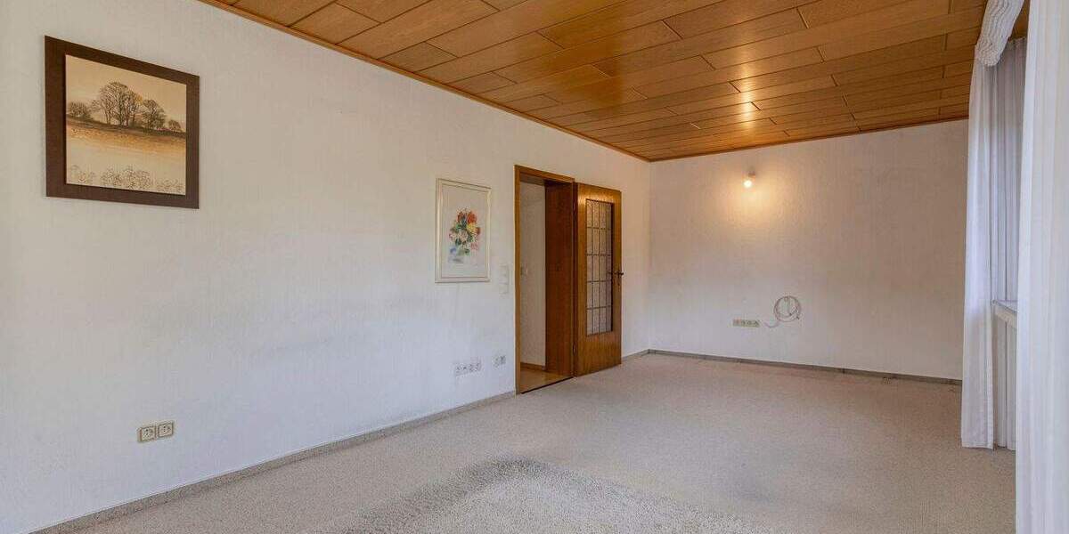 Mehrfamilienhaus, Wohnhaus Oberhausen Buschhausen - 7 Zimmer, 217 m&sup2;, 330.000&euro; | Angebot:25601939