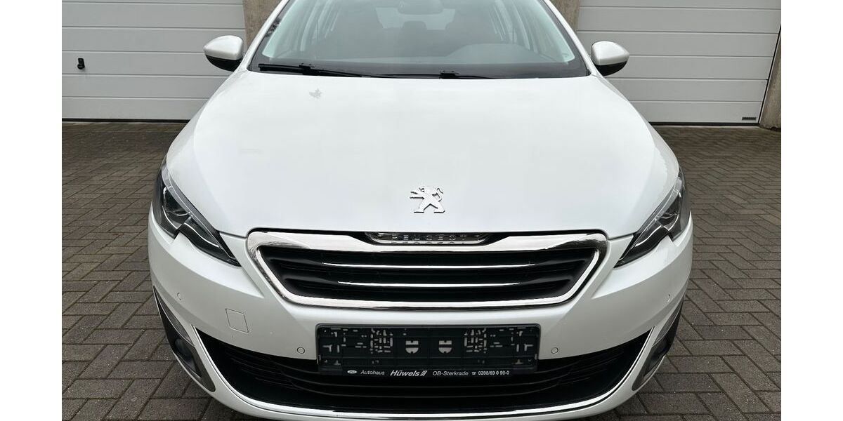 Peugeot 308 105.000 km 9.600 &euro; Essen 45355