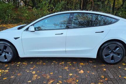 Tesla Model 3 22.990 km 26.000 € Bottrop 46238