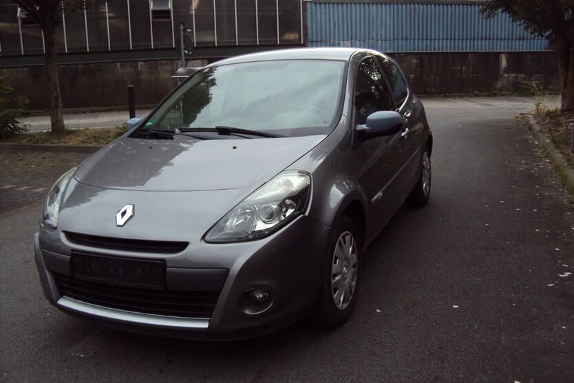 Renault Clio 126.000 km 2.000 € Hagen 58091