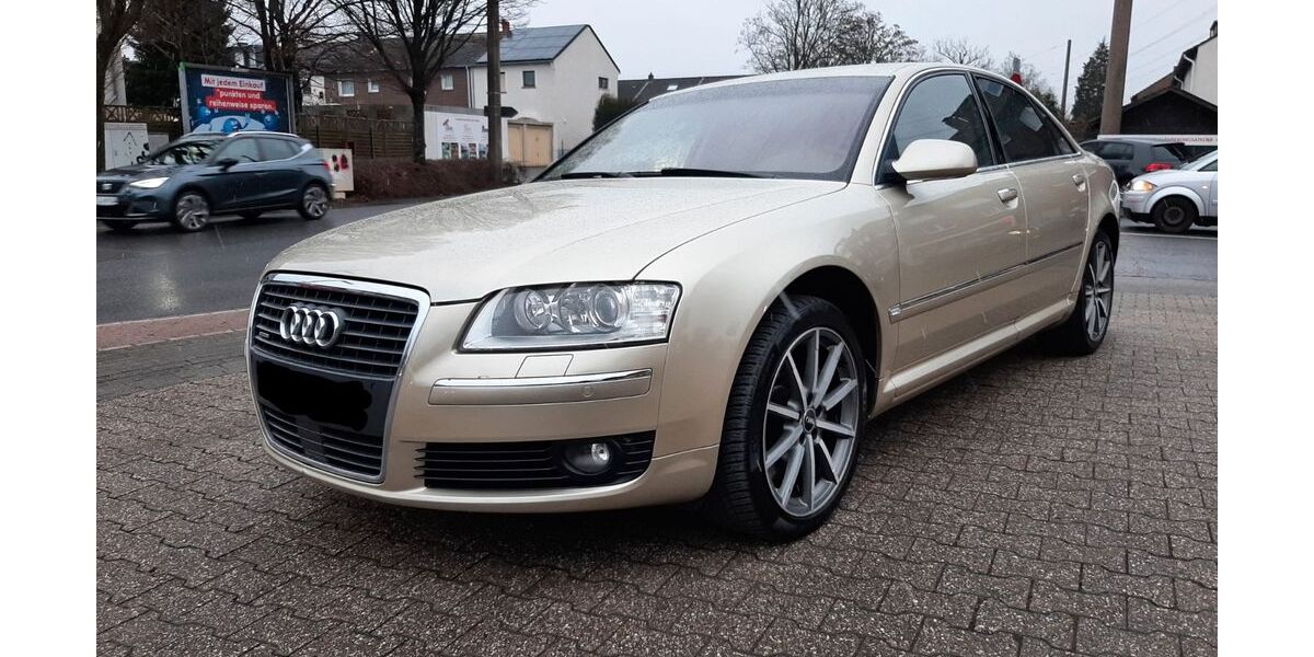 Audi A8 210.000 km 7.500 &euro; Recklinghausen 45663