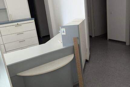 Ehemalige Zahnarztpraxis in Herne - vielseitig nutzbar für Heilberufe, Massage oder Büro zimmer