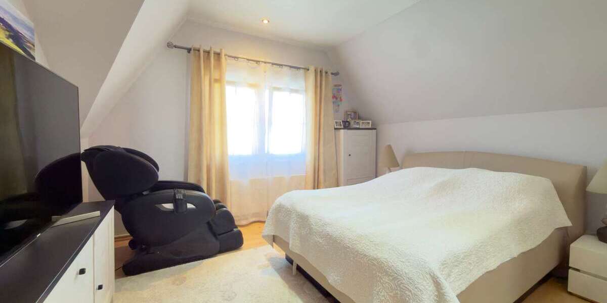 Rheinendhaus - Sanierte Perle mit Sauna, Klima und großem Garten - Reihenendhaus Duisburg Hamborn | Angebot:27360439