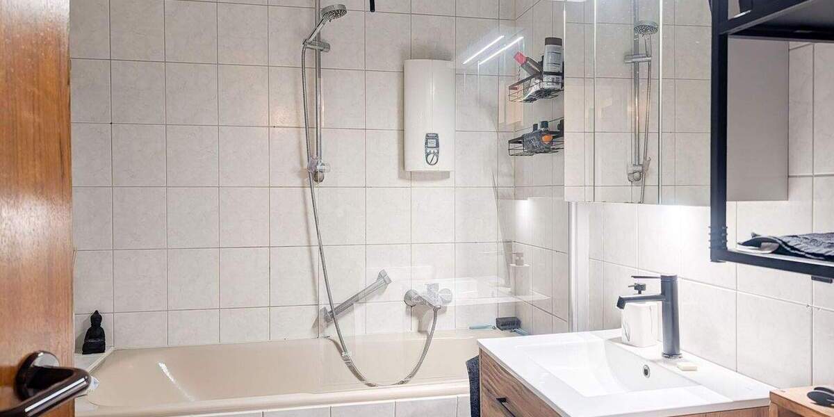 Etagenwohnung Voerde - 2 Zimmer, 64 m&sup2;, 145.000&euro; | Angebot:24485182