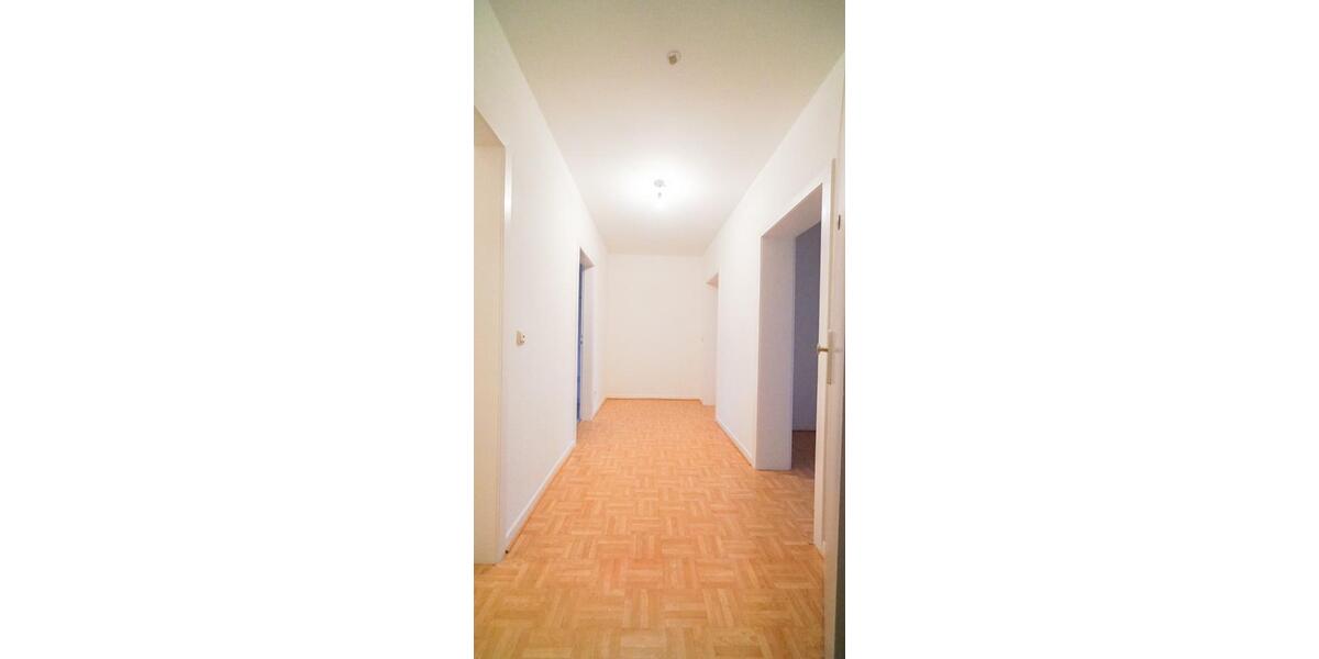 Erdgeschoßwohnung Essen Stadtbezirk V - 3.5 Zimmer, 66 m&sup2;, 480&euro; | Angebot:26381531
